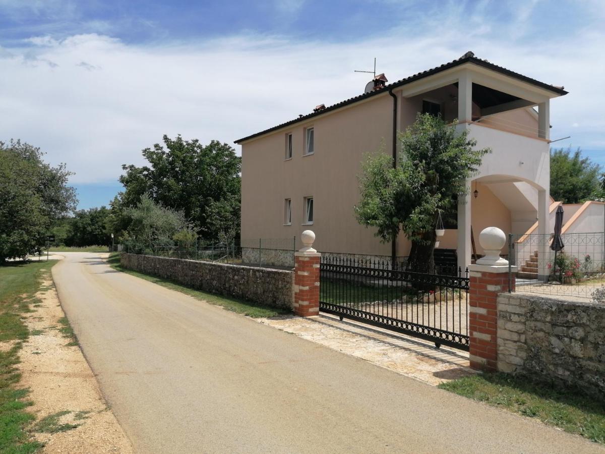 House Mario Near Rovinj Apartment Kanfanar Exterior photo